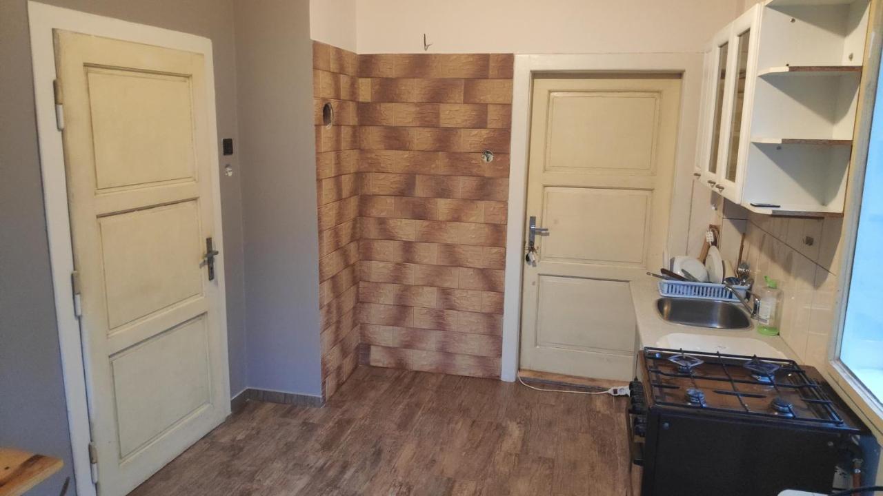 Old Summer House With Renovated Bathroom Praha Exteriér fotografie